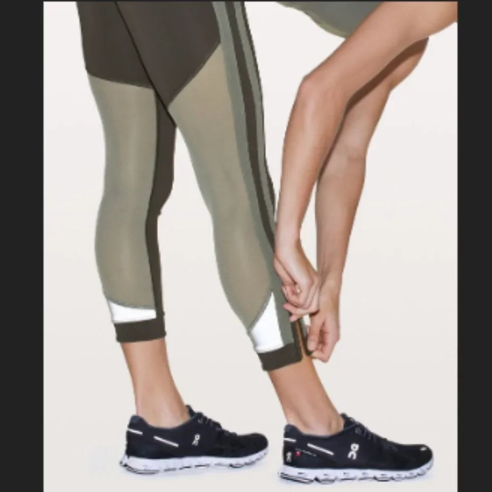 💥Lululemon Zip The Line Crop Legging Green Size 6